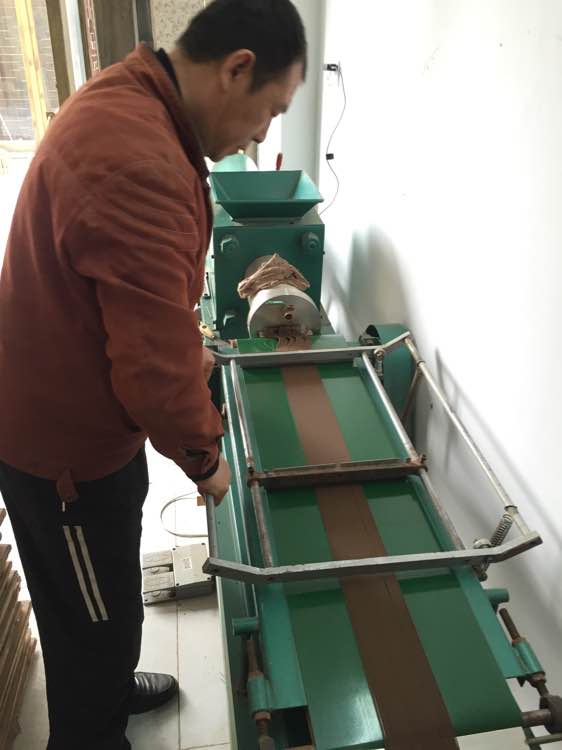 烟雾缭绕起,沉香实力玩家献上线香的制作过程!