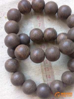 加里曼丹土沉香手链一对(18mm)_加里曼丹土沉香手链一对(18mm)价格_加里曼丹土沉香手链一对(18mm)图片_来自藏友收藏的工程_木器_地摊交易_华夏收藏网 cang.com